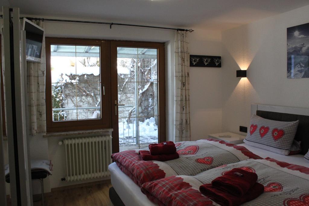 Panorama Appartements Mora Oetz Exterior foto